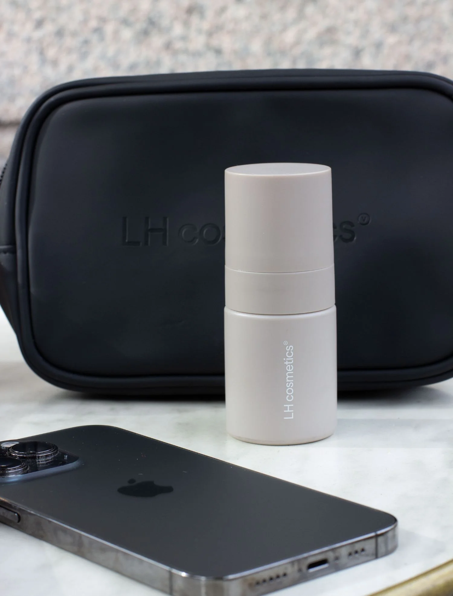 On set - long-lasting setting spray - Image 4